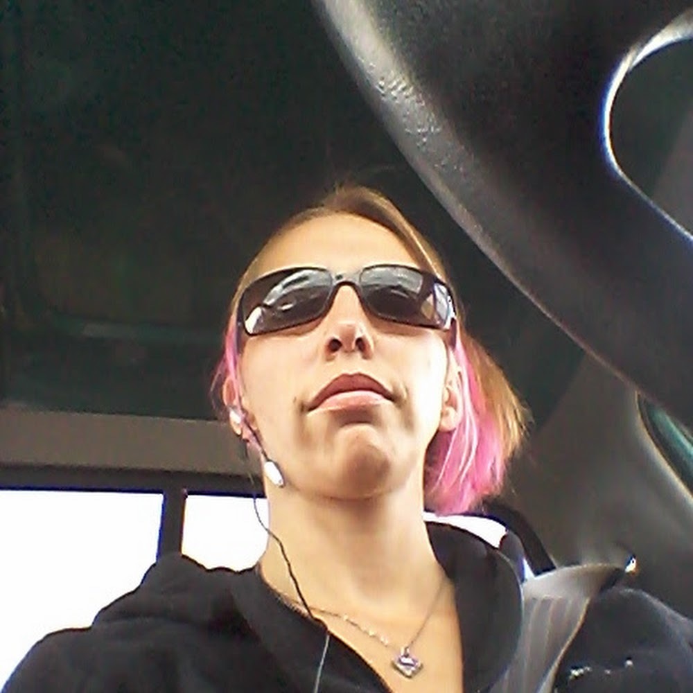 Meet your Posher, Molly